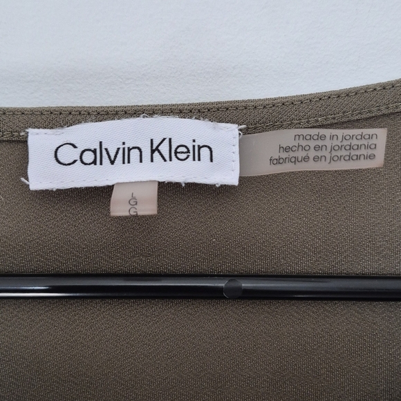 Calvin Klein Green Ruffled Flutter Sleeve Blouse - Picture 3 of 7